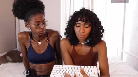 Lynx and Sun  online show from 09/09/25, 09:14