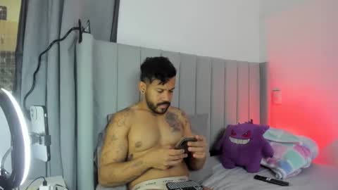 Lyon Dark online show from 12/14/25, 02:50