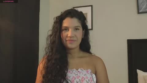 Snapshot of lyriadiamond_ chatting on 05/17/26, 06:48 Lyria Diamond online show from 05/17/26, 06:48