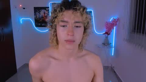 Lyric online show from 01/08/26, 01:52