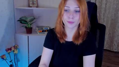 lyssan_xo online show from 11/01/25, 05:59