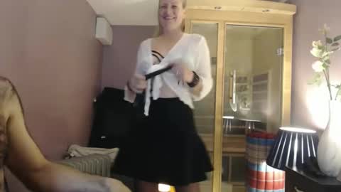 Snapshot of lyssaradivine chatting on 11/01/25, 09:28 lyssaradivine online show from 11/01/25, 09:28