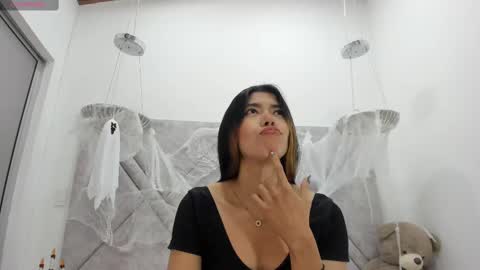 Lyxi online show from 10/09/25, 11:30