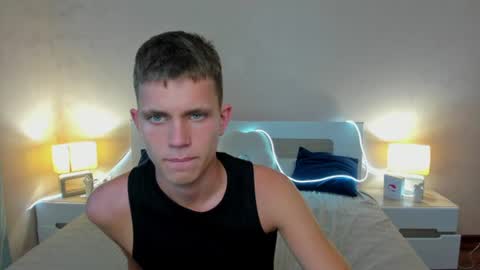 Snapshot of m0neyken_ chatting on 07/05/26, 02:40 m0neyken_ online show from 07/05/26, 02:40