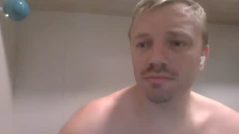 Snapshot of m15kala chatting on 12/18/24, 08:47 m15kala online show from 12/18/24, 08:47