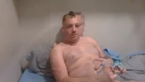 Snapshot of m15kala chatting on 12/27/24, 07:46 m15kala online show from 12/27/24, 07:46