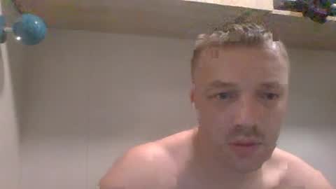 Snapshot of m15kala chatting on 12/31/24, 10:23 m15kala online show from 12/31/24, 10:23