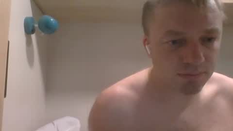 Snapshot of m15kala chatting on 09/15/25, 08:47 m15kala online show from 09/15/25, 08:47