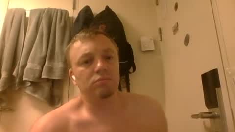 Snapshot of m15kala chatting on 11/13/25, 10:25 m15kala online show from 11/13/25, 10:25