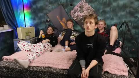 Snapshot of m1shq chatting on 03/09/25, 09:57 m1shq online show from 03/09/25, 09:57