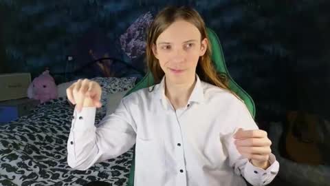 Snapshot of m1shq chatting on 11/08/25, 06:40 m1shq online show from 11/08/25, 06:40