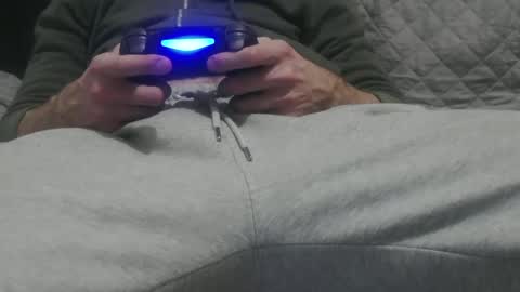 m4dh4tter24 online show from 12/08/24, 11:40