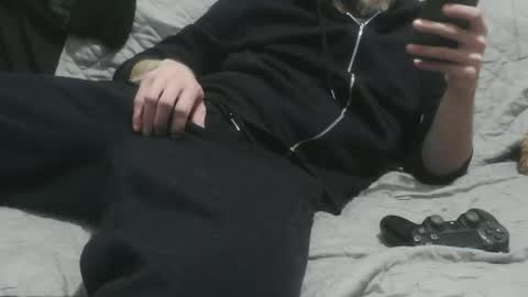 m4dh4tter24 online show from 01/09/25, 10:31