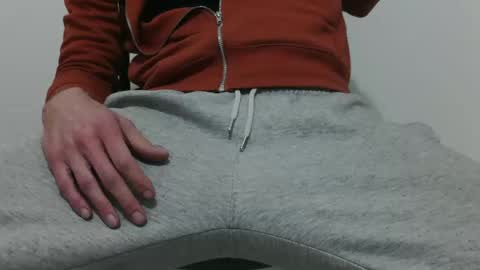 m4dh4tter24 online show from 01/11/26, 09:42