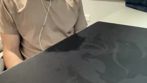m_pete online show from 10/13/25, 05:46