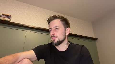 Snapshot of m_stephen chatting on 02/19/26, 04:08 m_stephen online show from 02/19/26, 04:08