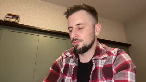 Snapshot of m_stephen chatting on 02/20/26, 12:29 m_stephen online show from 02/20/26, 12:29