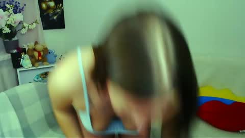 Vikki online show from 05/25/26, 01:17