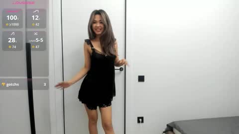 maakimita online show from 11/26/25, 07:31