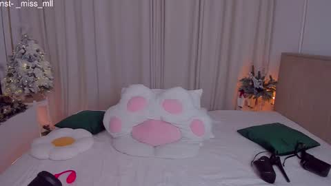 Mary online show from 12/19/25, 10:06