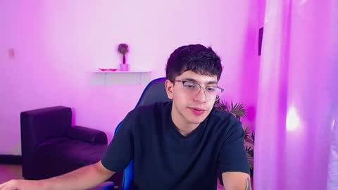 Max online show from 04/06/26, 01:34