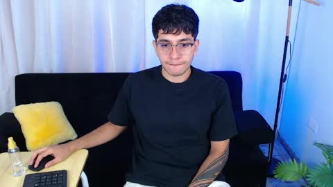 Max online show from 04/24/26, 02:08