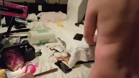 mac1119 online show from 12/02/25, 07:36