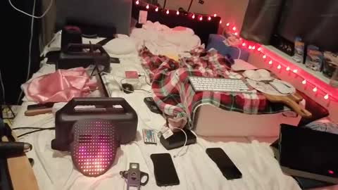 mac1119 online show from 04/03/26, 05:38