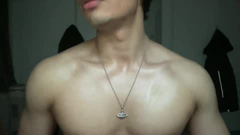 Snapshot of mac_cain chatting on 02/07/25, 10:52 Maccain online show from 02/07/25, 10:52