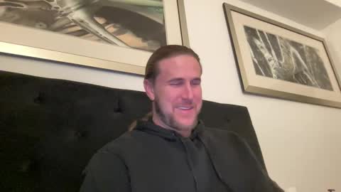 Snapshot of mac_drew chatting on 03/08/25, 06:10 mac_drew online show from 03/08/25, 06:10