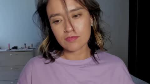 Snapshot of macarenax chatting on 11/19/25, 04:29 Maca online show from 11/19/25, 04:29