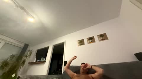 macfly67 online show from 02/25/25, 05:19