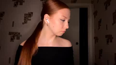 Snapshot of machelleunderdahl chatting on 06/28/26, 10:16 Nicole online show from 06/28/26, 10:16