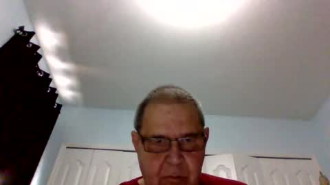 Snapshot of machet1 chatting on 06/15/26, 03:03 machet1 online show from 06/15/26, 03:03
