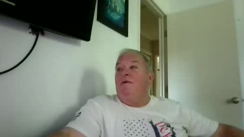 mackdocc001 online show from 09/26/25, 04:22