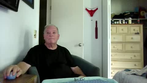 mackdocc001 online show from 04/07/26, 03:56