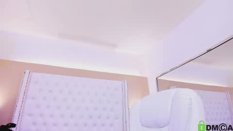 Mackenzie online show from 12/02/25, 04:18