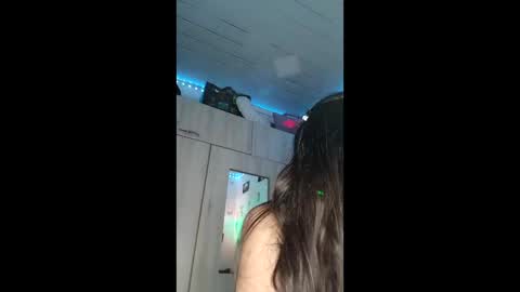 Snapshot of mackenzie_girls chatting on 02/14/26, 04:09 Linda Cataleya - funny weed money online show from 02/14/26, 04:09