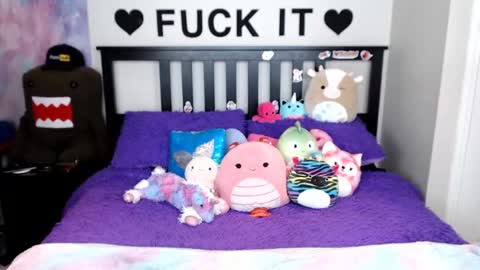 Mackenzie Wolfe online show from 11/20/25, 04:45