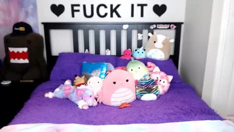 Mackenzie Wolfe online show from 01/11/26, 05:56