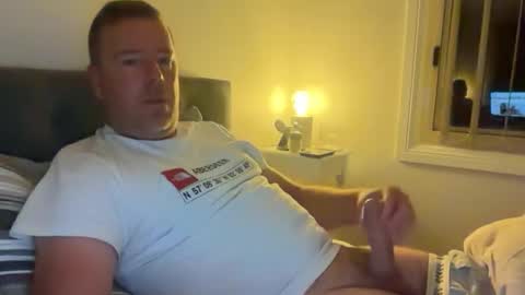 macmac818181 online show from 12/22/25, 03:31