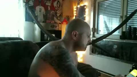 Manuel online show from 01/04/25, 02:46