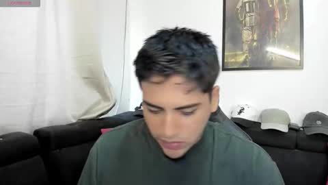 max online show from 10/25/25, 12:23