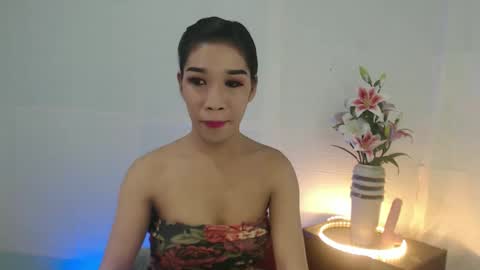 Snapshot of madalina1992 chatting on 02/09/25, 10:21 madalina1992 online show from 02/09/25, 10:21