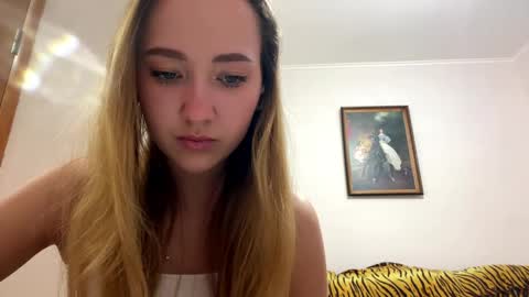 Snapshot of madalyneaks chatting on 04/07/26, 03:07 Lilo online show from 04/07/26, 03:07