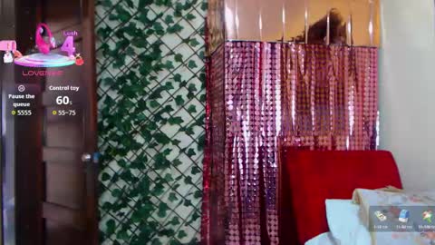 Snapshot of madam_dali chatting on 10/03/25, 01:08 Dalila online show from 10/03/25, 01:08