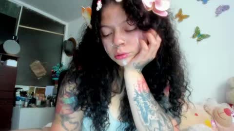 di online show from 11/25/25, 09:15