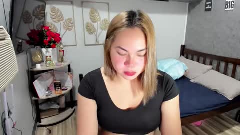 Snapshot of madame_ivy chatting on 02/17/26, 10:12 Ivy online show from 02/17/26, 10:12