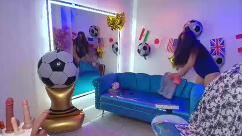 Snapshot of madame_scarllet chatting on 06/22/26, 11:40 Madame Scarllet online show from 06/22/26, 11:40