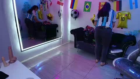 Snapshot of madame_scarllet chatting on 07/19/26, 11:03 Madame Scarllet online show from 07/19/26, 11:03